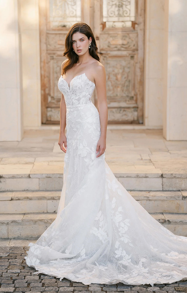 Allure - A1401 All About Eve Bridalwear Allure - A1401 All About Eve Bridalwear