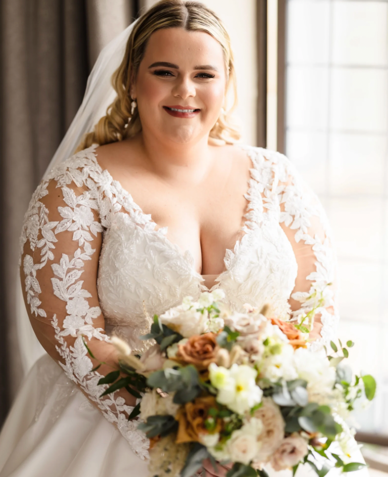 Wedding Dress Shopping Tips for The Fuller Bust