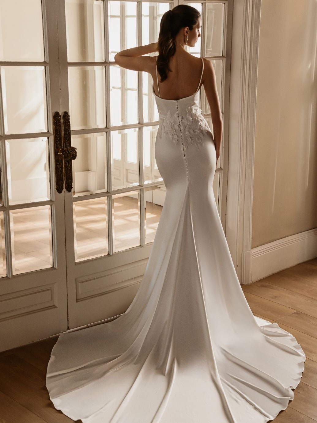 Elysee - Hilary