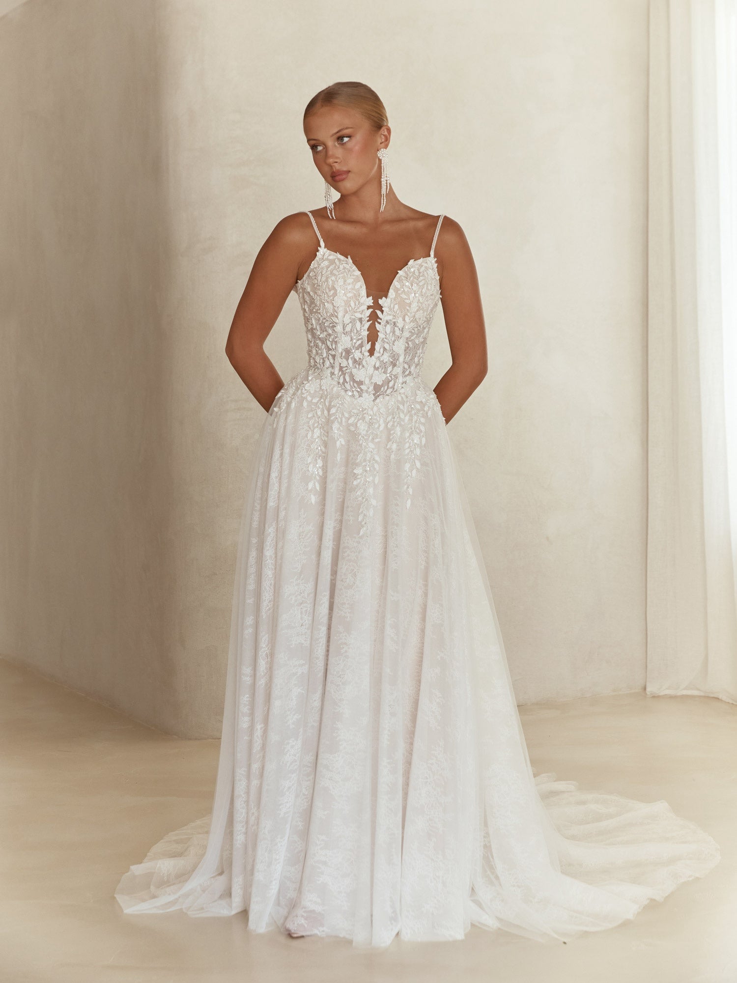 Serene by Madi Lane - Edith - SR2638