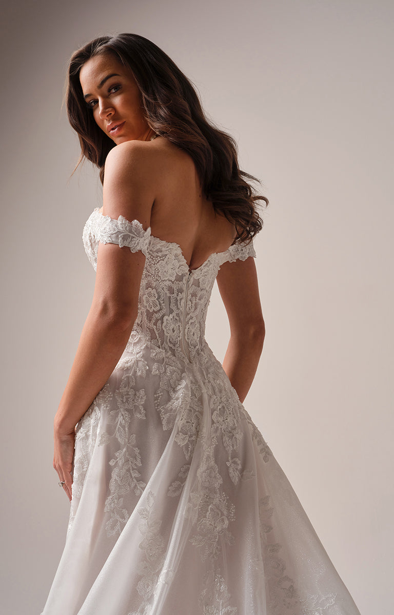 everleigh lace dress Maggie Sottero